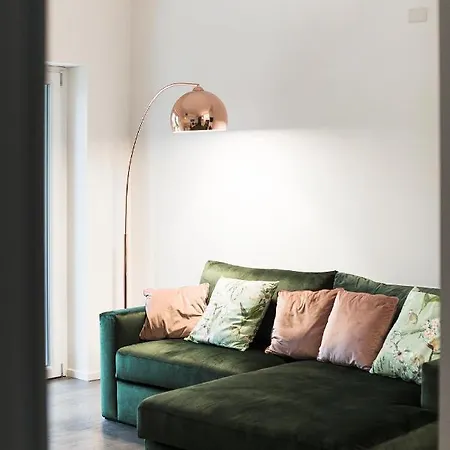 Easytopstay - Stylish Flat With Garden