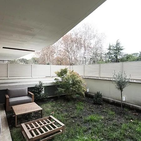 Easytopstay - Stylish Flat With Garden Appartement